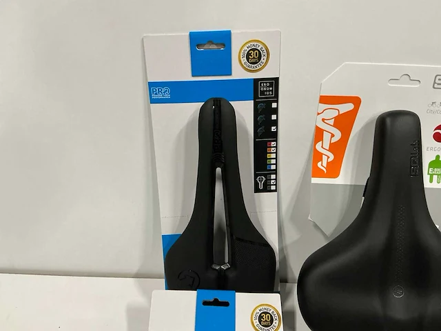 Partij diverse pro/selleitalia/sqlab fietszadels (8x) - afbeelding 3 van  10