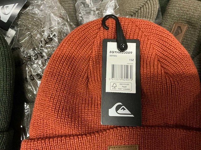 Partij diverse quicksilver mutsen (100x) - afbeelding 12 van  12