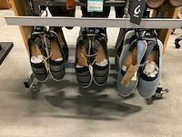 Partij diverse reef, olukai&quiksilver slippers (39x) - afbeelding 13 van  13