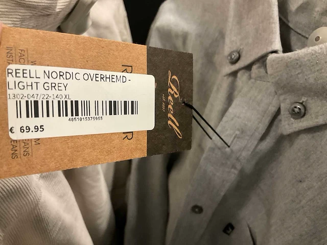 Partij diverse reell/carhartt/volcom/brixton kleding (18x) - afbeelding 6 van  16