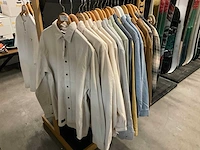 Partij diverse reell/carhartt/volcom/brixton kleding (18x) - afbeelding 1 van  16