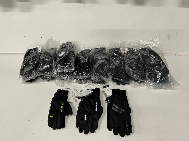 Partij diverse roeckl ravensburg/rax fietshandschoenen (21x) - afbeelding 1 van  13