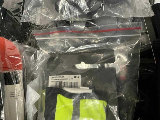 Partij diverse roeckl/sealskinz/spatz handschoenen (58x) - afbeelding 2 van  18