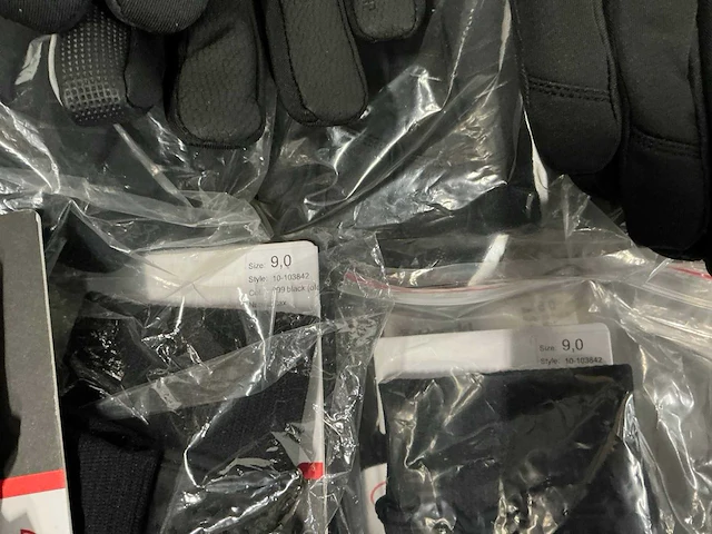 Partij diverse roeckl/sealskinz/spatz handschoenen (58x) - afbeelding 6 van  18