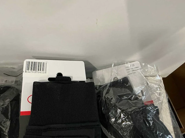 Partij diverse roeckl/sealskinz/spatz handschoenen (58x) - afbeelding 8 van  18