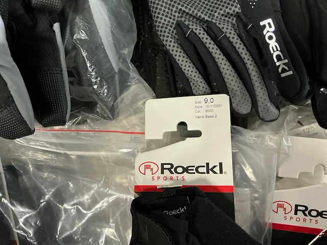 Partij diverse roeckl/sealskinz/spatz handschoenen (58x) - afbeelding 10 van  18