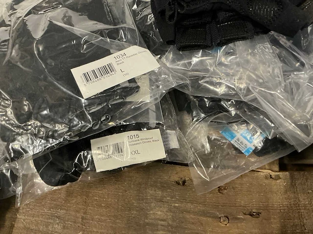 Partij diverse roekcl/sport2x/gripgrab/overige fietshandschoenen (84x) - afbeelding 4 van  14