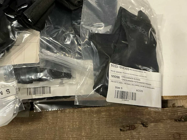 Partij diverse roekcl/sport2x/gripgrab/overige fietshandschoenen (84x) - afbeelding 5 van  14