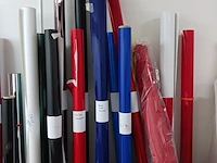 Partij diverse rollen plakfolie en folie diverse kleuren - afbeelding 3 van  7