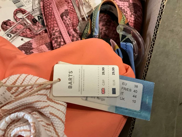 Partij diverse roxy/barts/billa bong/etc zwemkleding (330x) - afbeelding 15 van  22
