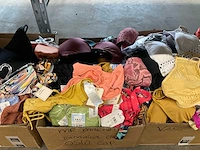 Partij diverse roxy/barts/billa bong/etc zwemkleding (330x) - afbeelding 16 van  22