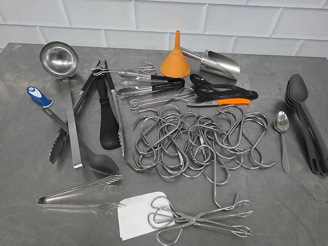 Partij diverse (rvs) keukenbenodigdheden - afbeelding 1 van  2