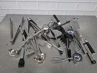 Partij diverse (rvs) keukenbenodigdheden - afbeelding 2 van  3