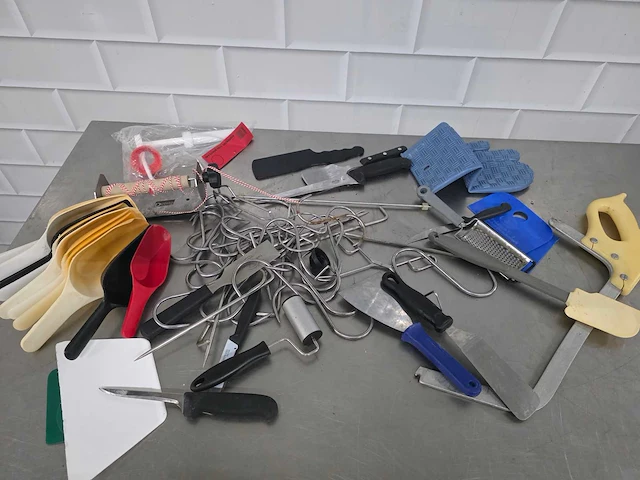 Partij diverse (rvs) keukenbenodigdheden - afbeelding 1 van  3