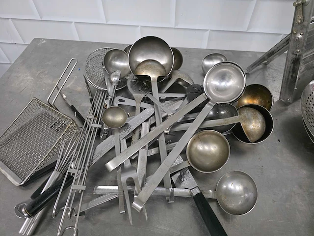 Partij diverse rvs keukenbenodigheden - afbeelding 3 van  3
