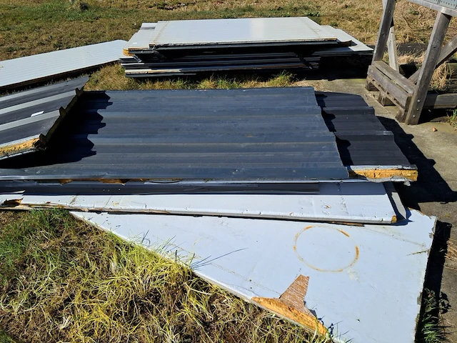 Partij diverse sandwichpanelen - afbeelding 2 van  16