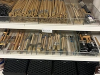 Partij diverse schildermaterialen - afbeelding 1 van  6