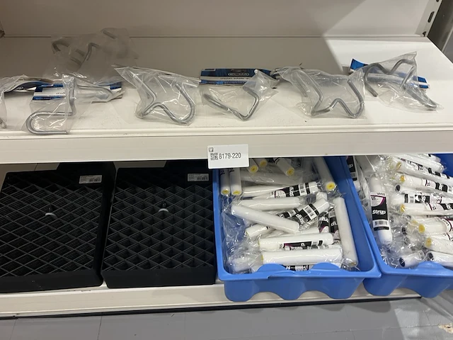 Partij diverse schilders materiaal - afbeelding 1 van  3