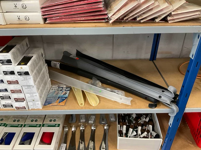 Partij diverse schoenbenodigdheden (612x) - afbeelding 13 van  27