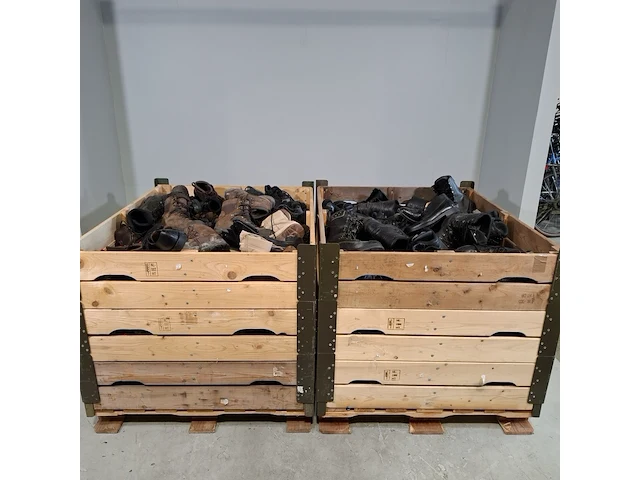 Partij diverse schoenen - afbeelding 1 van  10