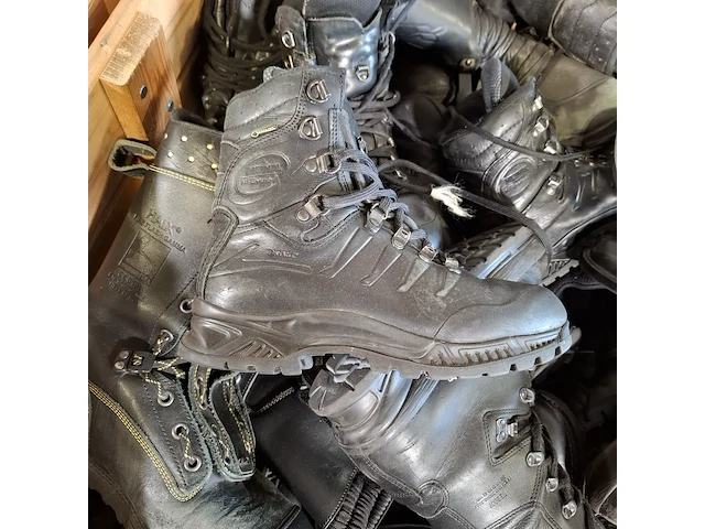 Partij diverse schoenen - afbeelding 8 van  10
