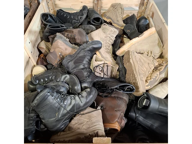 Partij diverse schoenen - afbeelding 3 van  10