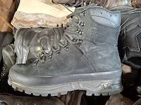 Partij diverse schoenen - afbeelding 2 van  13