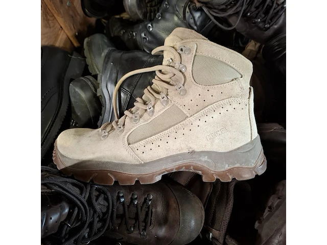 Partij diverse schoenen - afbeelding 3 van  13