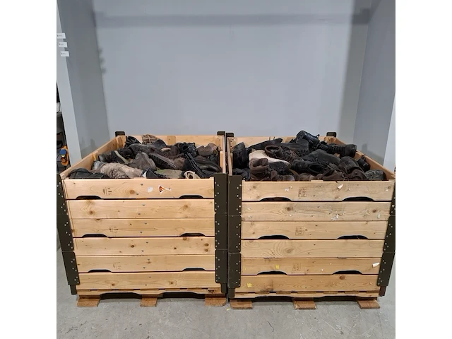 Partij diverse schoenen - afbeelding 1 van  13