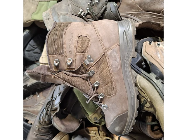 Partij diverse schoenen - afbeelding 7 van  13