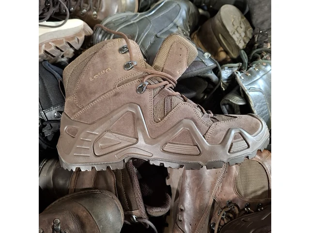 Partij diverse schoenen - afbeelding 13 van  13
