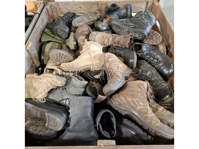 Partij diverse schoenen - afbeelding 10 van  12