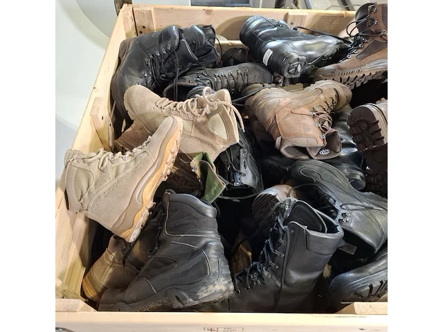 Partij diverse schoenen - afbeelding 7 van  7