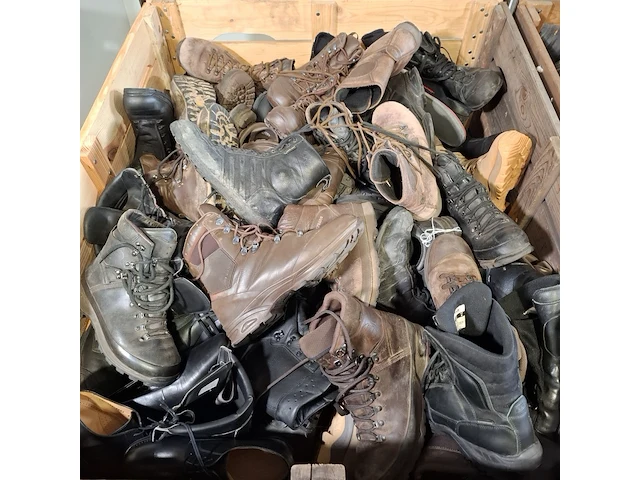 Partij diverse schoenen - afbeelding 3 van  10