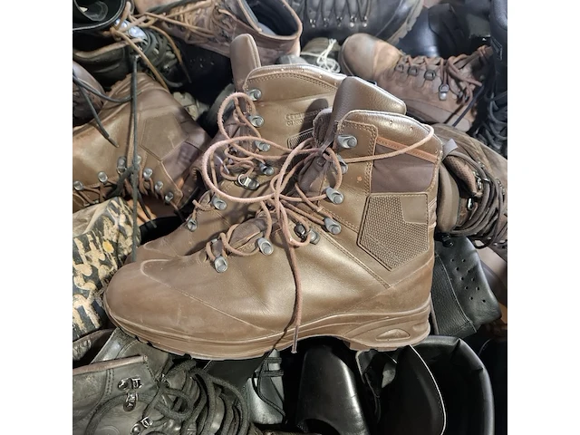 Partij diverse schoenen - afbeelding 4 van  10