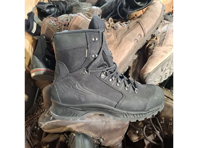 Partij diverse schoenen - afbeelding 6 van  10
