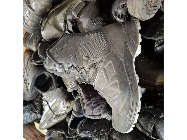 Partij diverse schoenen - afbeelding 10 van  10