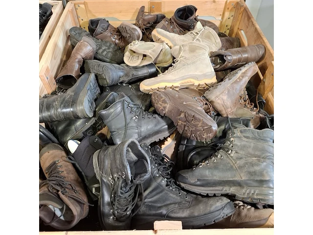 Partij diverse schoenen - afbeelding 6 van  9