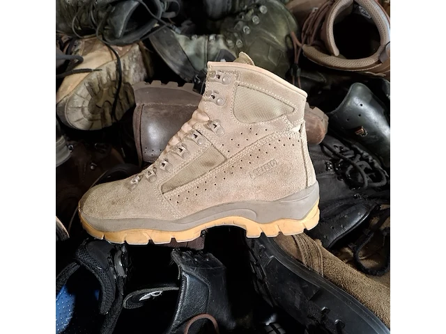 Partij diverse schoenen - afbeelding 2 van  11