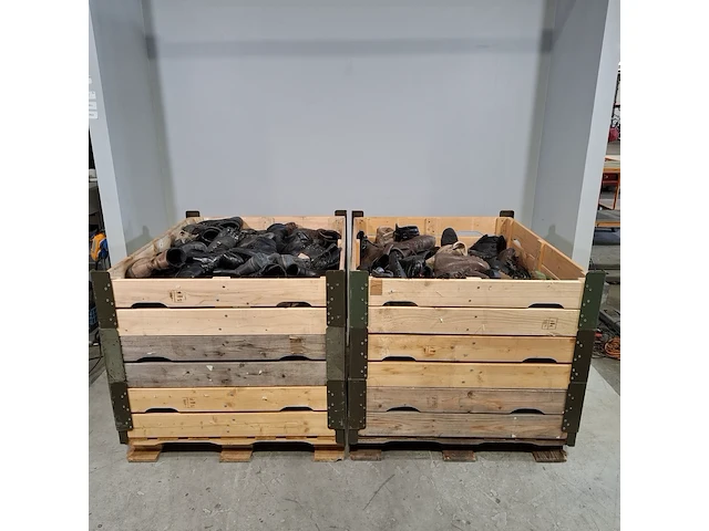 Partij diverse schoenen - afbeelding 1 van  11