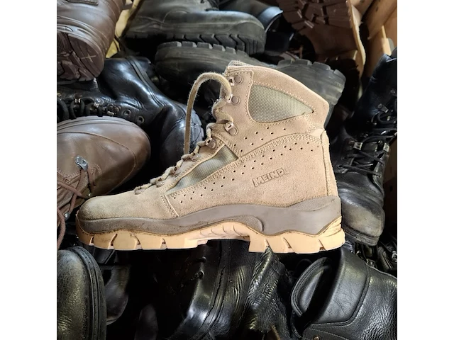 Partij diverse schoenen - afbeelding 8 van  11