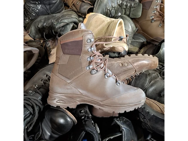 Partij diverse schoenen - afbeelding 10 van  11