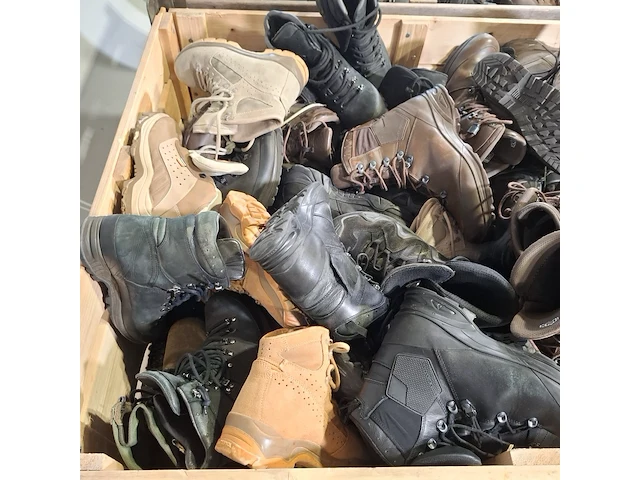 Partij diverse schoenen - afbeelding 11 van  13