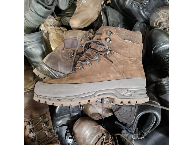 Partij diverse schoenen - afbeelding 13 van  13