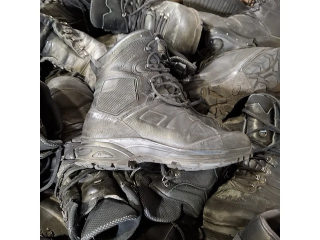 Partij diverse schoenen - afbeelding 3 van  13