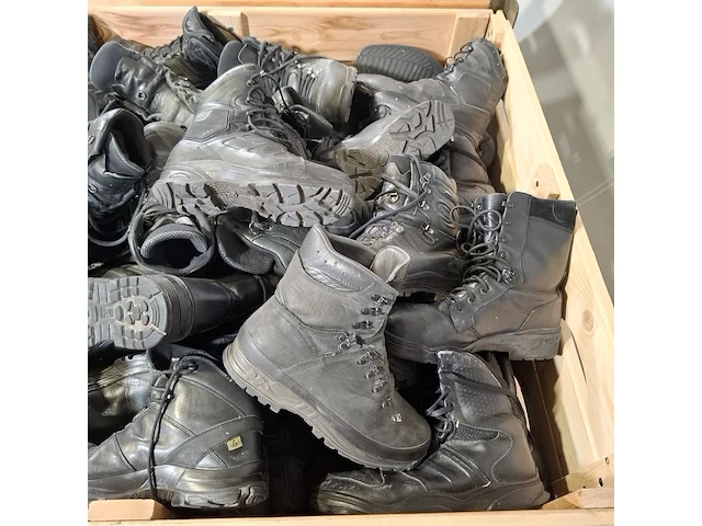 Partij diverse schoenen - afbeelding 4 van  13