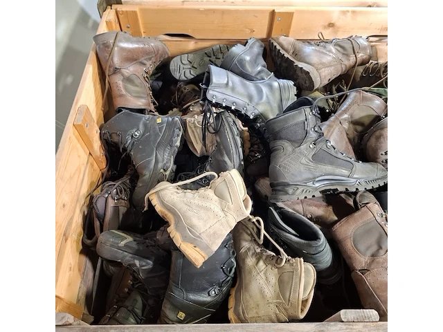 Partij diverse schoenen - afbeelding 11 van  13