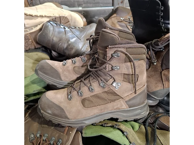 Partij diverse schoenen - afbeelding 4 van  7