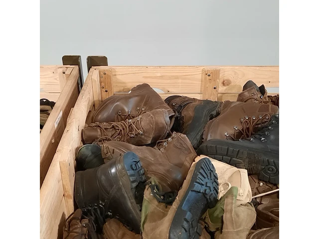Partij diverse schoenen - afbeelding 10 van  13