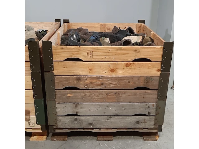 Partij diverse schoenen - afbeelding 8 van  13